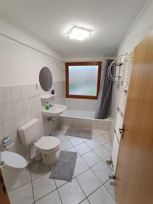 Wrist Ferienwohnung מראה חיצוני תמונה